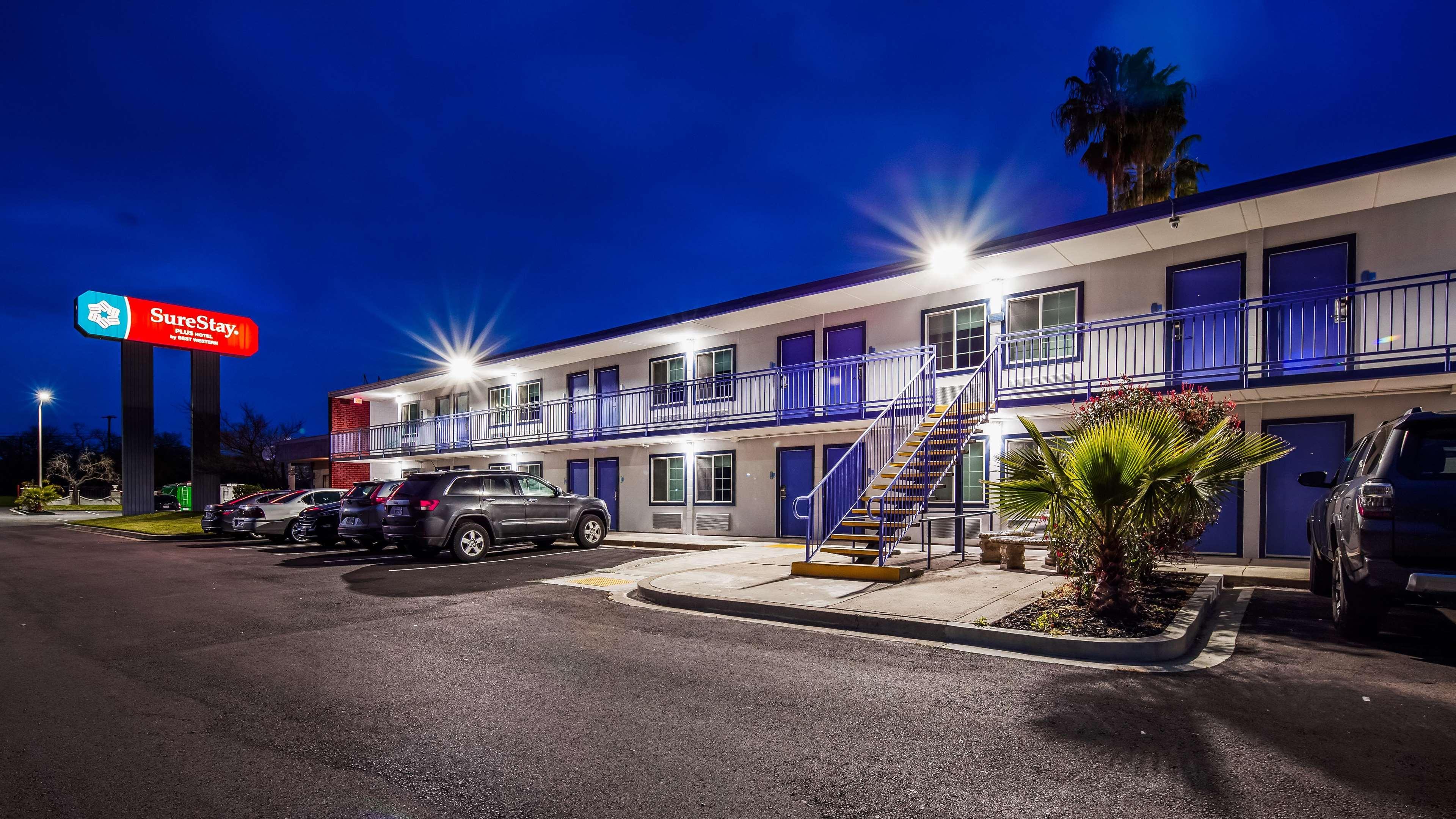 Surestay Plus Hotel By Best Western Sacramento Cal Expo Екстер'єр фото