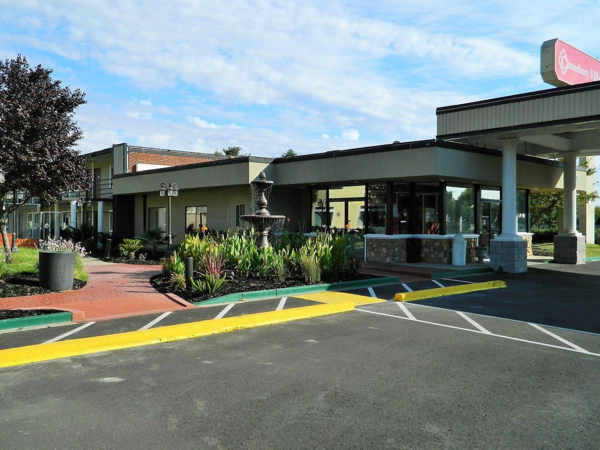 Surestay Plus Hotel By Best Western Sacramento Cal Expo Екстер'єр фото
