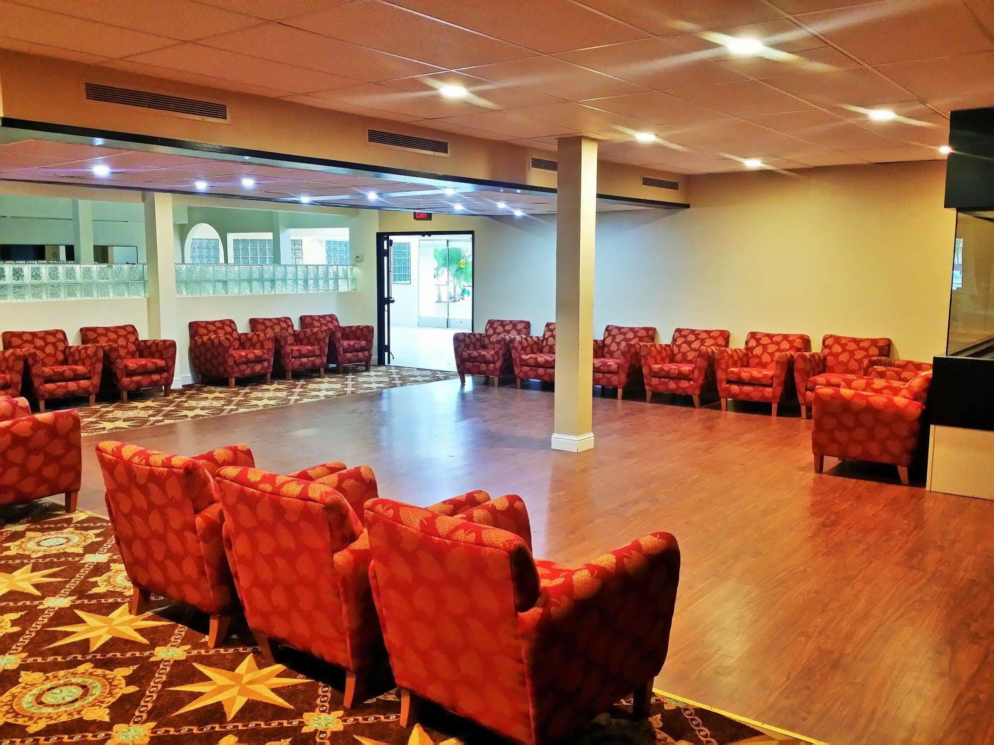 Surestay Plus Hotel By Best Western Sacramento Cal Expo Екстер'єр фото